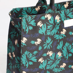 Classic Queen Tote